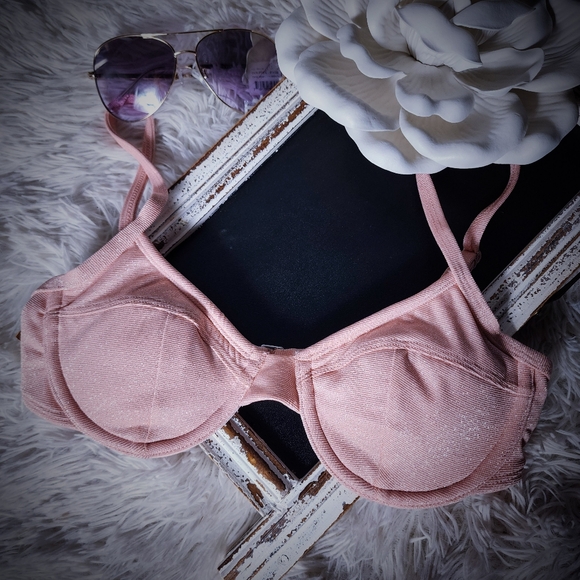 NWOT Pink Shimmery Xhilaration Bikini Top - Picture 1 of 9